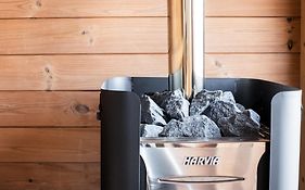 Torlanoholidayhome It - 4 Bedrooms Home In The Countryside - Sauna, Wine, Swim In The Creek